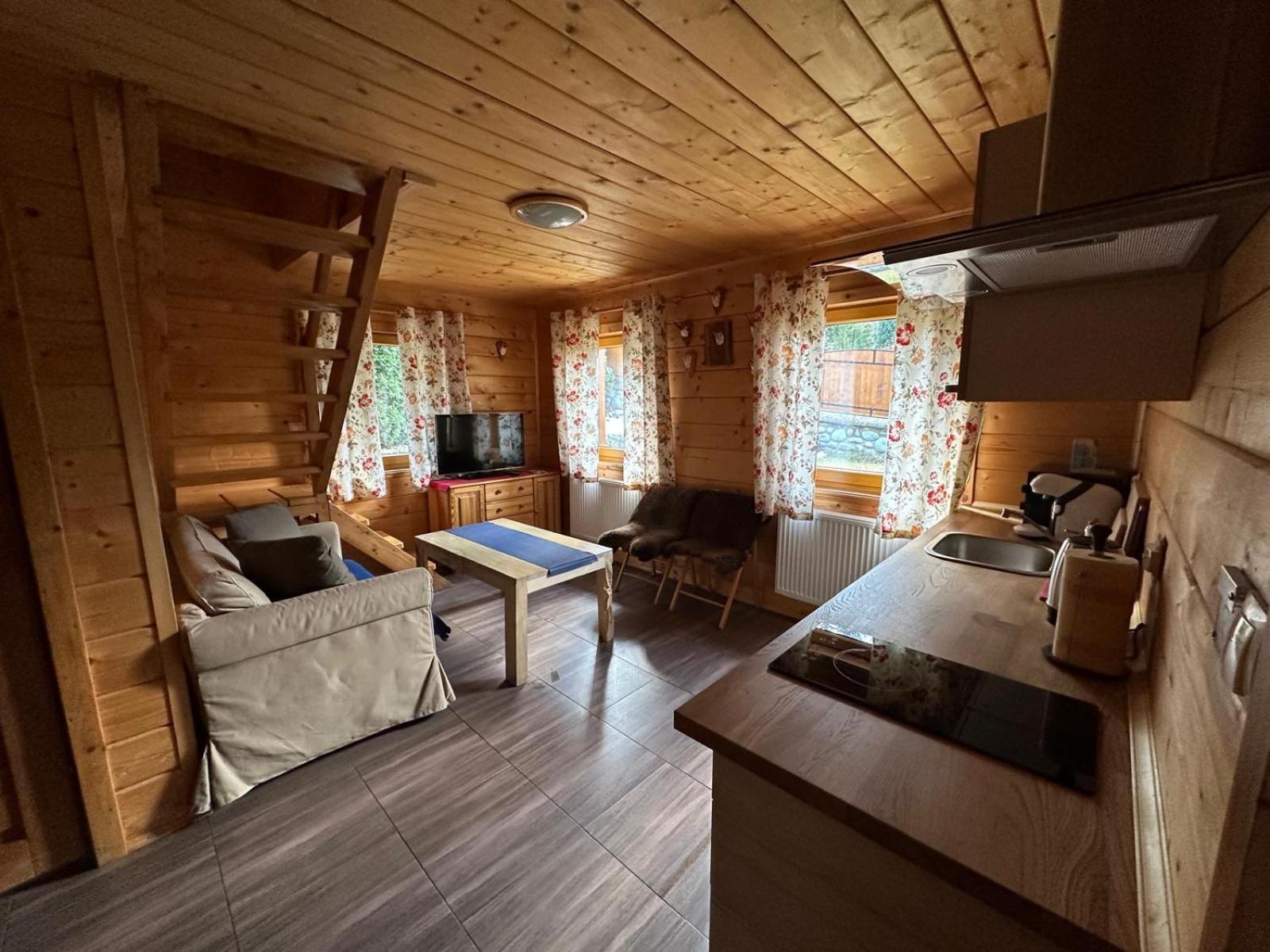 Marang Domki I Apartamenty 슈차이르크 외부 사진